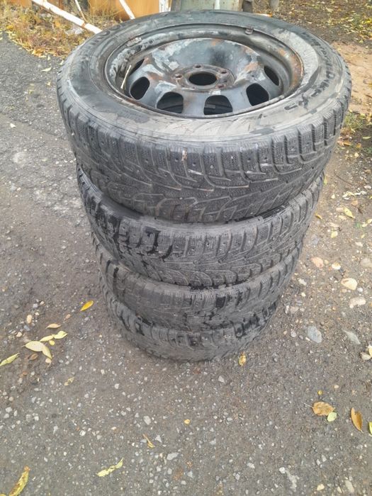 Продам колесо R16