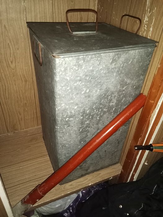 Бак, ведра. для быта