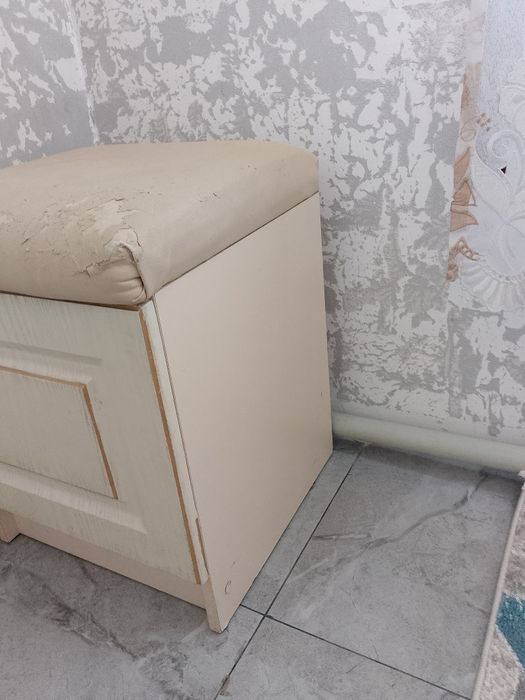Продам пуфик шкаф