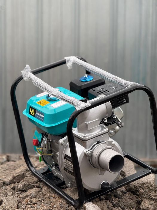 Мотопомпа с выходом на 80 мм