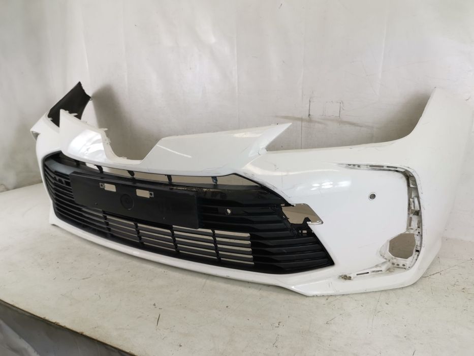 Предна броня с долна решетка Тойота Корола / Toyota Corolla E210 [ - ]