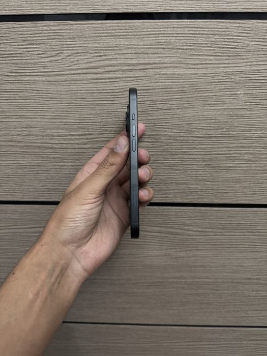 Айфон 15 с коробкой