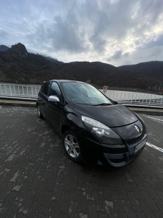 Vând scenic 3 cu gpl