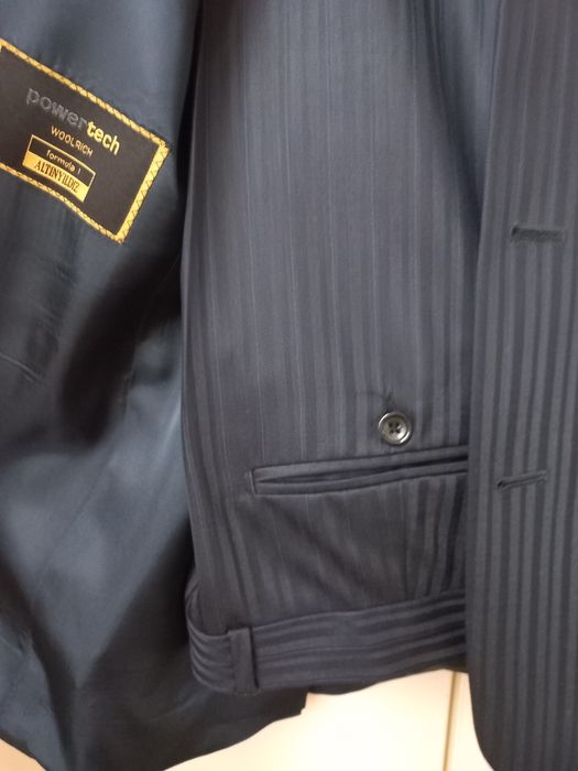 НОВА ЦЕНА! Чисто нов официален костюм от  студена вълна SAGE PLAZZA