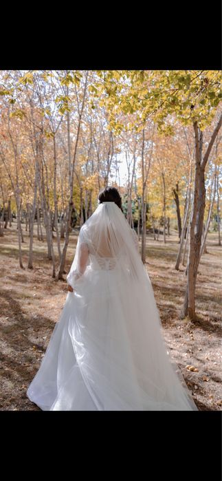 Сверкающее свадебное платье