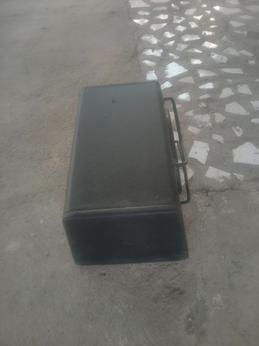 сабвуфер 1800 w        .