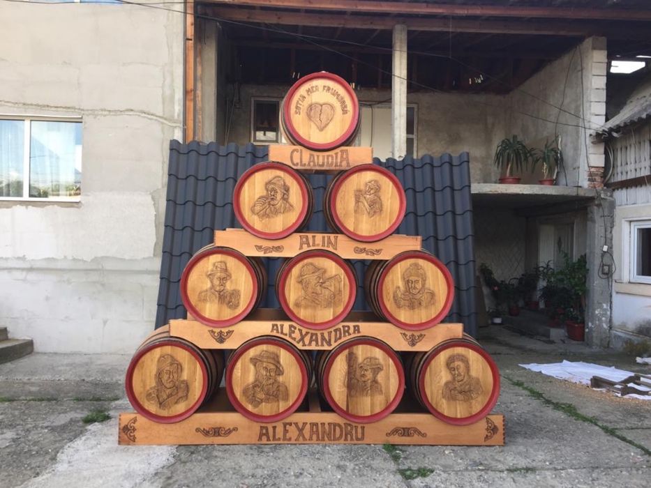 Butoaie personalizate din lemn masiv (tuica,vin, coniac)