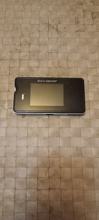 Vând tester 4in unu glicemie colesterol acid uric