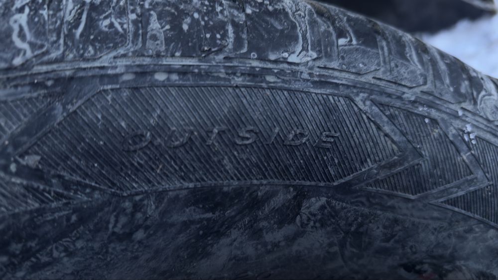 Продаю балоны Нисан патрол