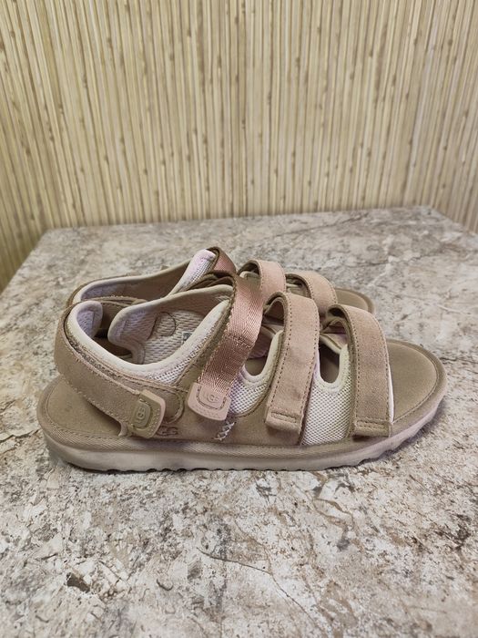 UGG сандали, много добро състояние