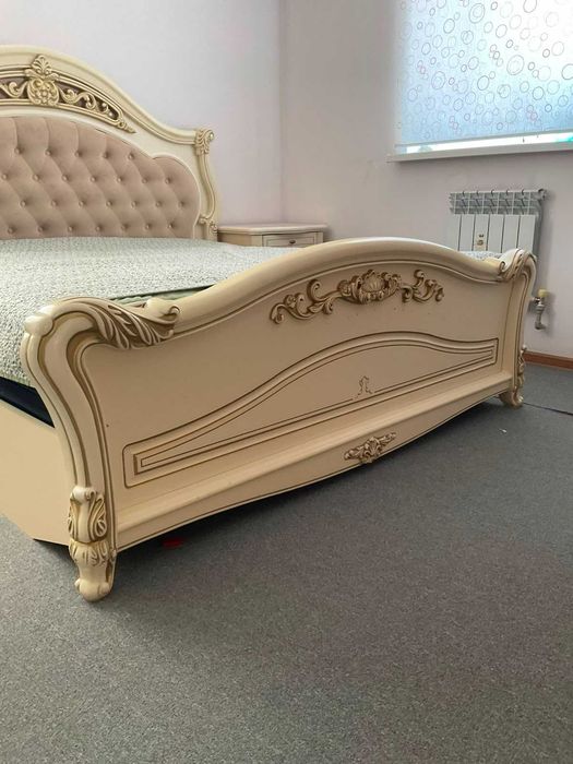 Продажа спального гарнитура