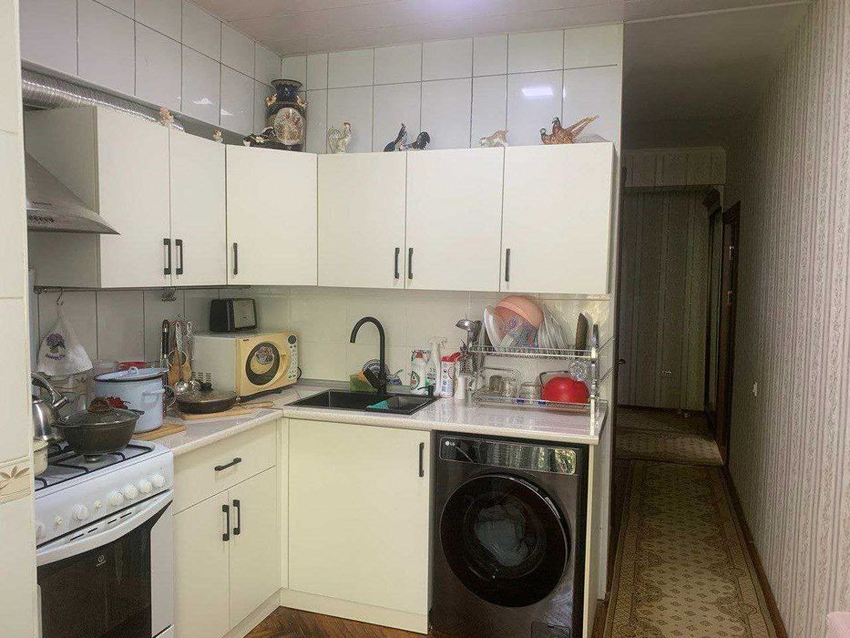 Продам 4-х комнатную квартиру (90кв.м) на Ц-4.Кирпич.4/4/4