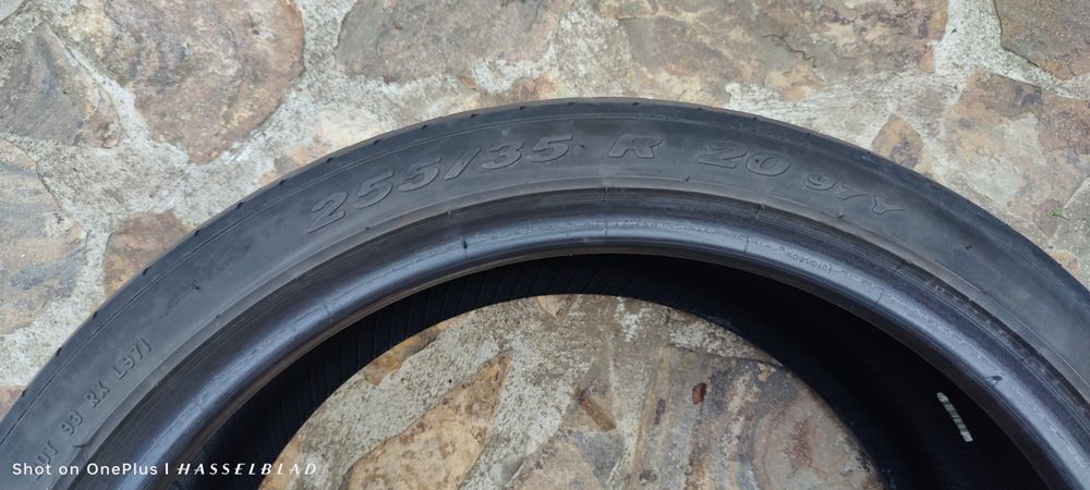 Pirelli PZERO vara 255/35/R20 97Y DOT 2018