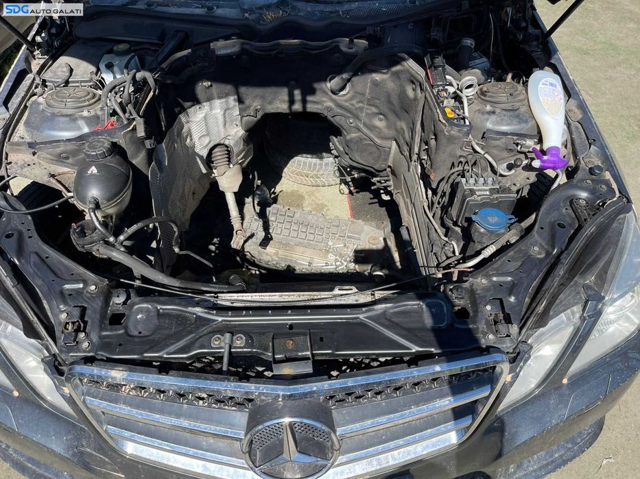 Traversa Trager Tragher Calandru Panou Frontal Suport Radiatoare Gol Mercedes Clasa E Class W212 E200 E220 E250 2009 - 2016 Cod A2126200072 [C5001]