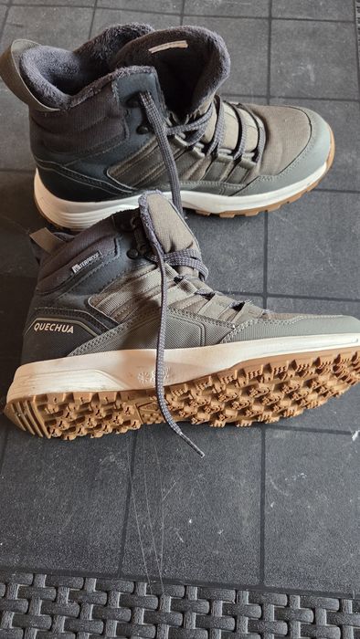 Ghete de iarnă,  mărime 38,  prov. Decatlon,  impecabile