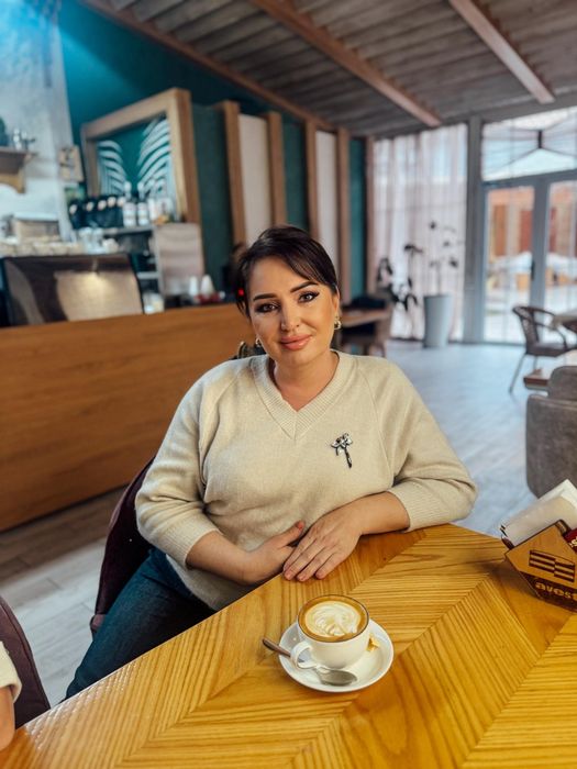 Гид Гульнора по Самарканду и Шахрисабз на машине Киа Сонет