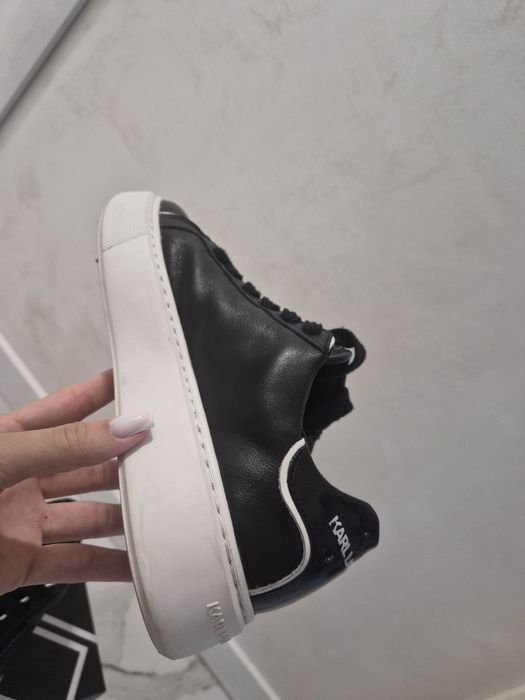 Обувки Karl Lagerfeld