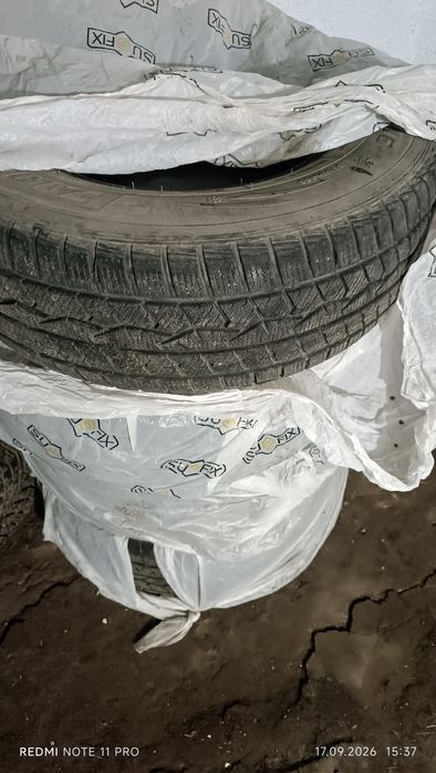Шины зимние 235/70 R16