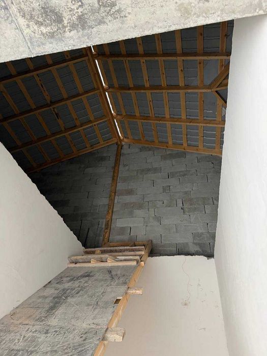 ПРОДАЕТСЯ ДОМ на Саламатина 2Дома