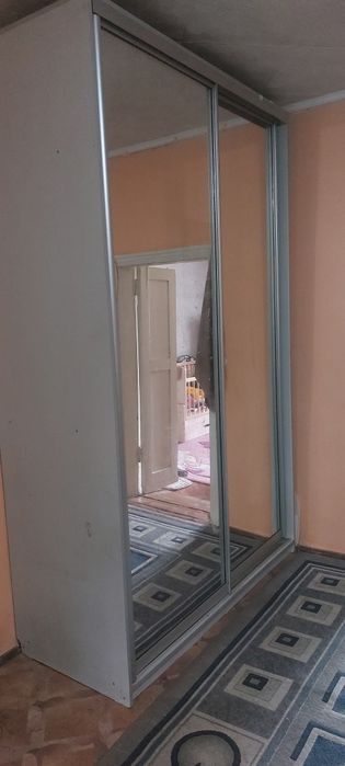 Продам шкаф купе