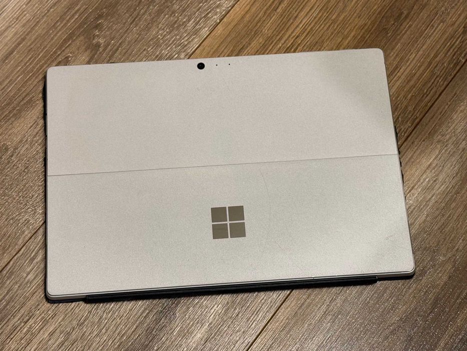 Microsoft Surface Pro 5 i5-7300U/8RAM/256SSD/Intel HD 620/QHD Touch