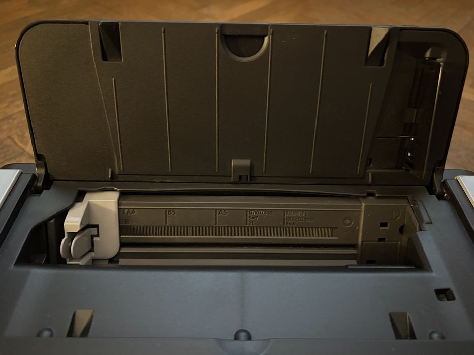 Принтери, скенер Канон.