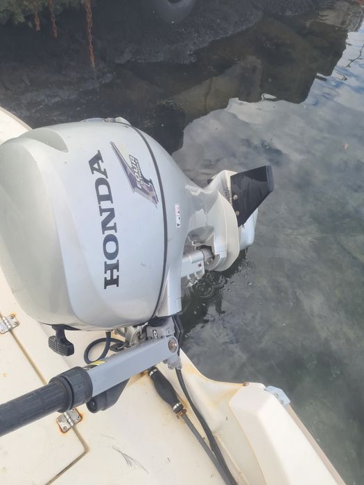 Извън бордов двигател