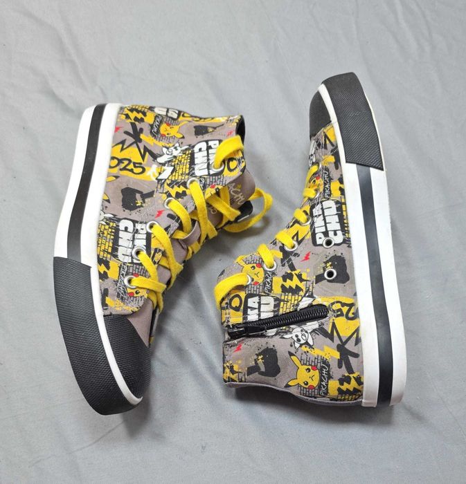 Pokemon Boy's High Top Sneakers , marimea 36