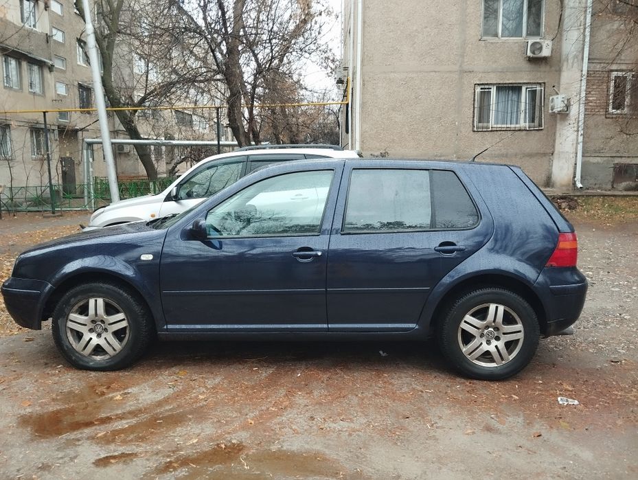 Гольф 4, объем 1.6.   2000 г.в.