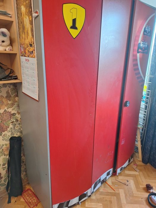 Продам шкаф челек норм состояние