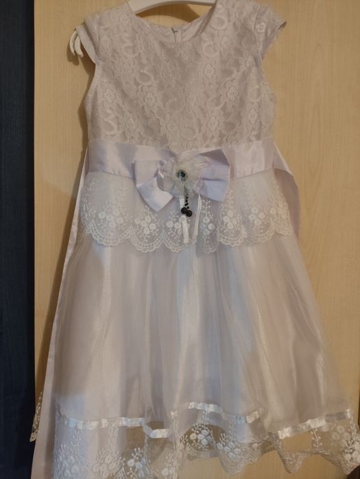 Детские нарядные платья