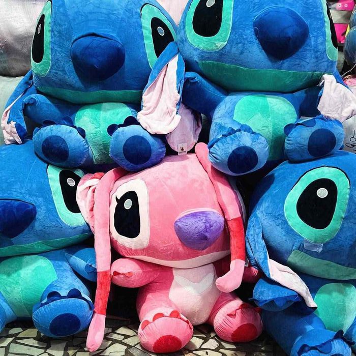 Stitch va trendagi uxlayotgan stitch
