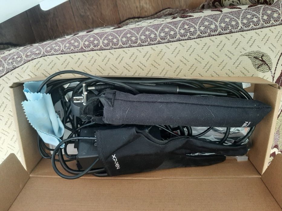 Artist 22e Pro графический планшет