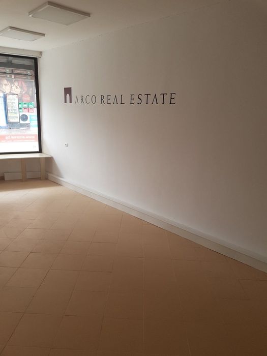 Дава се под наем Магазин в Банско - 35 кв.м за 331.5 € - Снимка #3