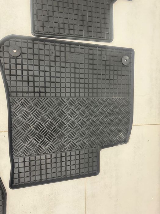 Presuri/ Covorase cauciuc Volkswagen Touareg