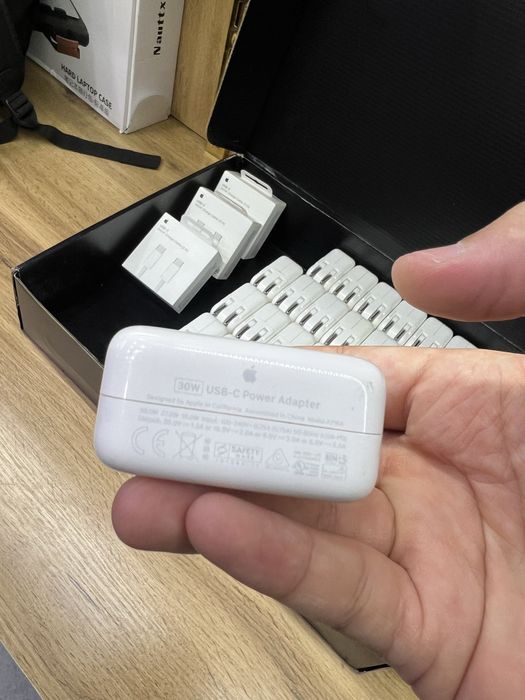 Apple original adapter zaryadnik  30W 140W Orginal 100%