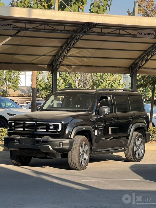 Baic bj40 e gibrid /2025 /7,600km
