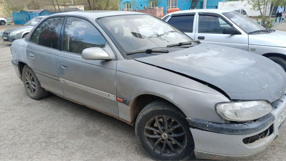 Продам омега 1994 года