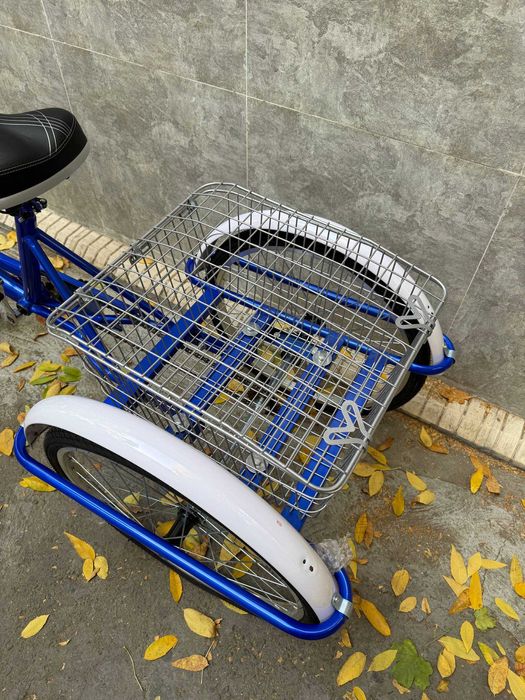 Трёхколесный велосипед.