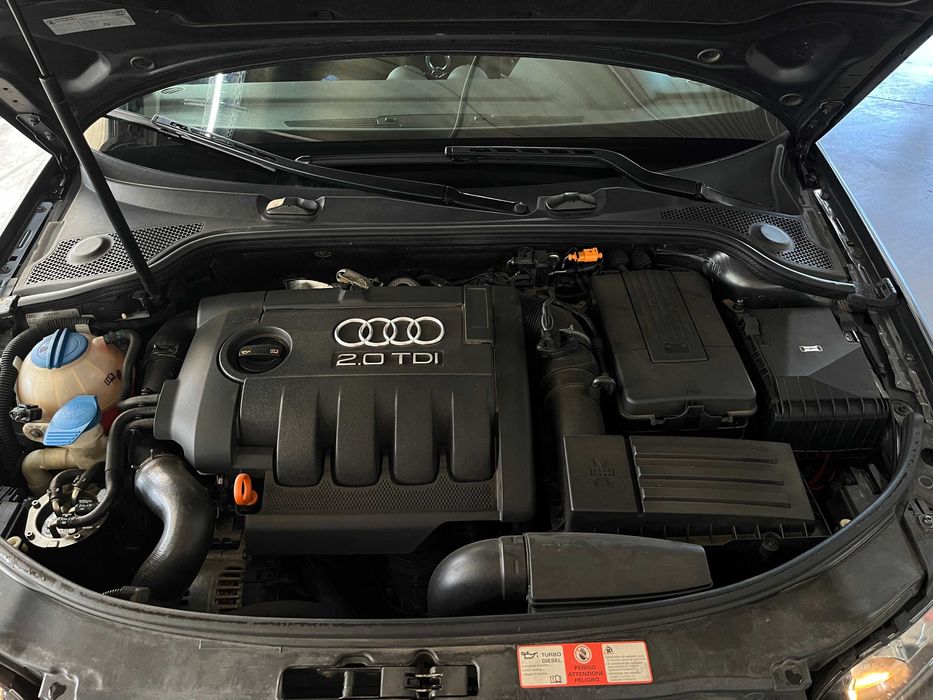 Audi A3 Sportback (8P) 2.0TDI 140 BMM  / S-line пакет