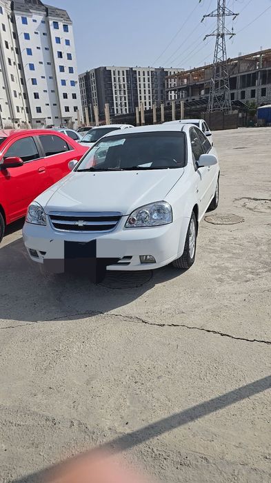 Ласетти.  Сотилади.   76. Та. Пробек