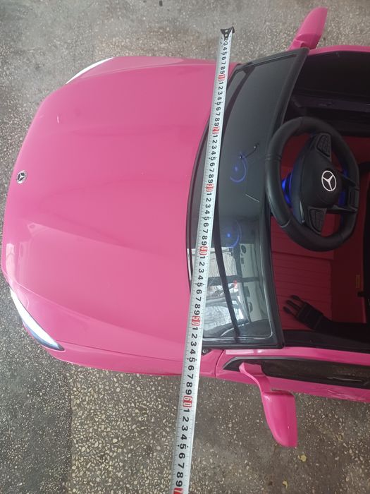 Mașină electrică cu telecomanda