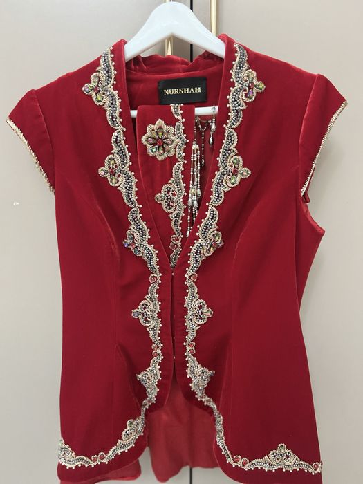 Көйлек лазерьный. Кажекей Нұр - Шах сатылады