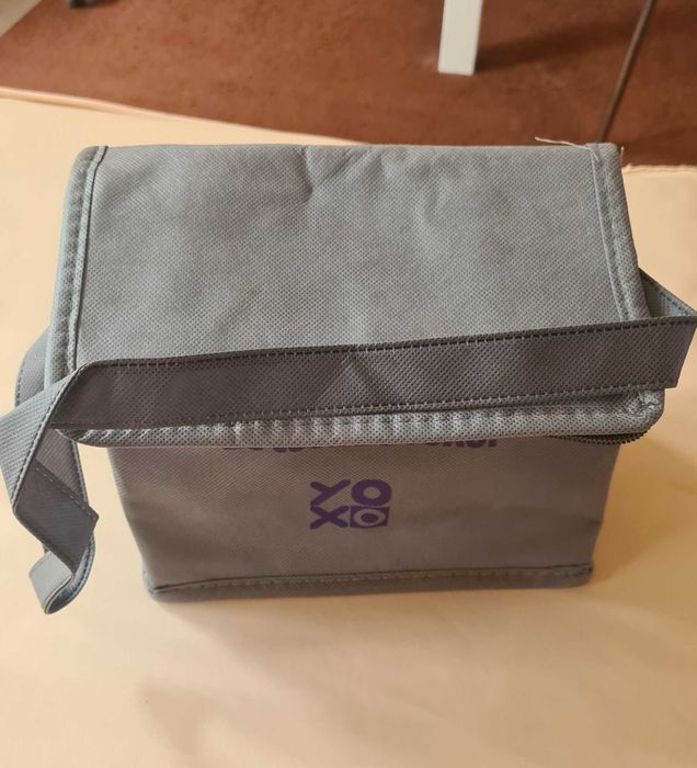 Gentute termoizolante noi, nefolosite 24×15 cm pentru alimente sau medicamente