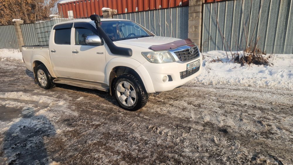 Водовоз полноприводным авто.