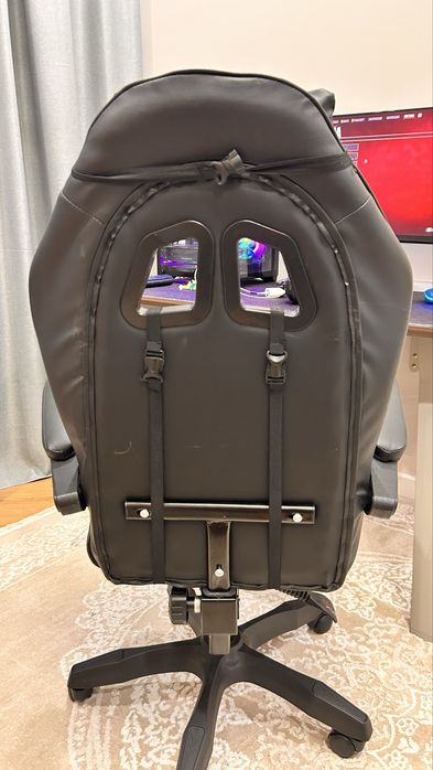 Продам игровое кресло для пк