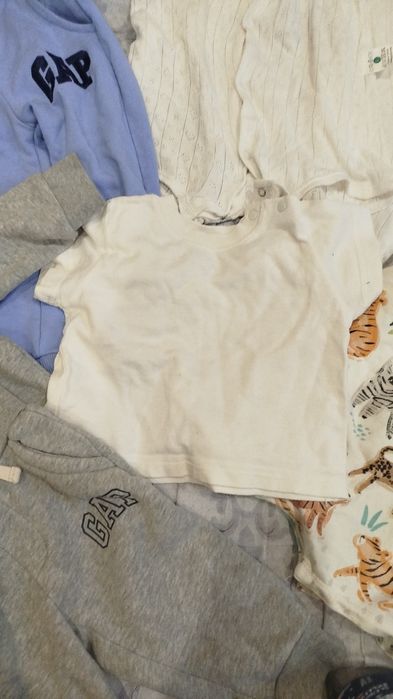 Продам детские вещи