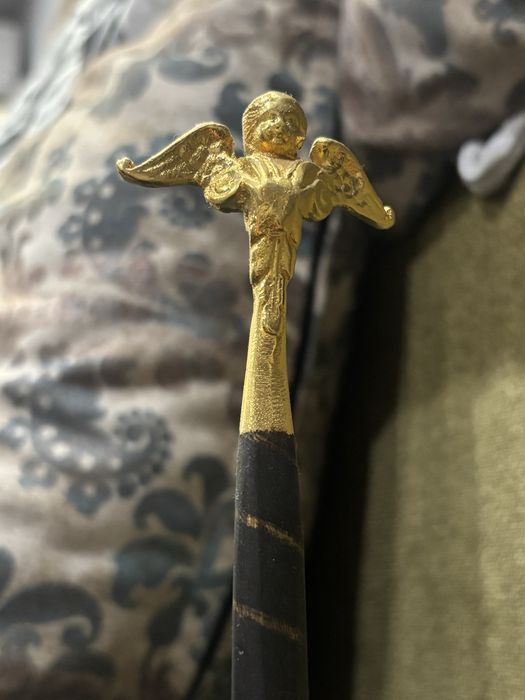 Статуетка позлатена