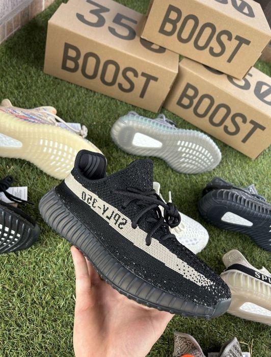 Yezy  BOOST  350
