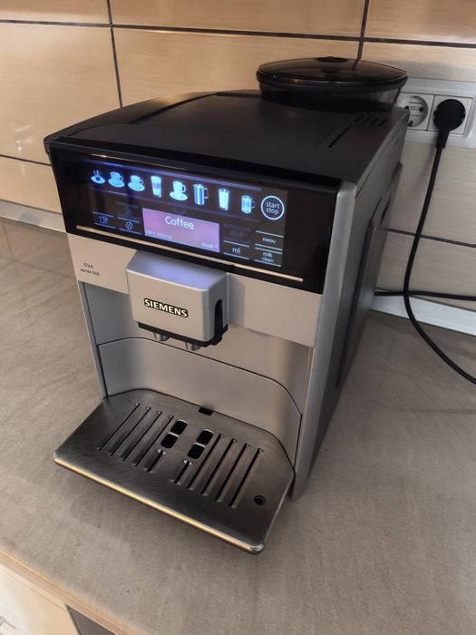 Espresor Siemens EQ 6 seria 300 cu furtun spumare lapte cu factura